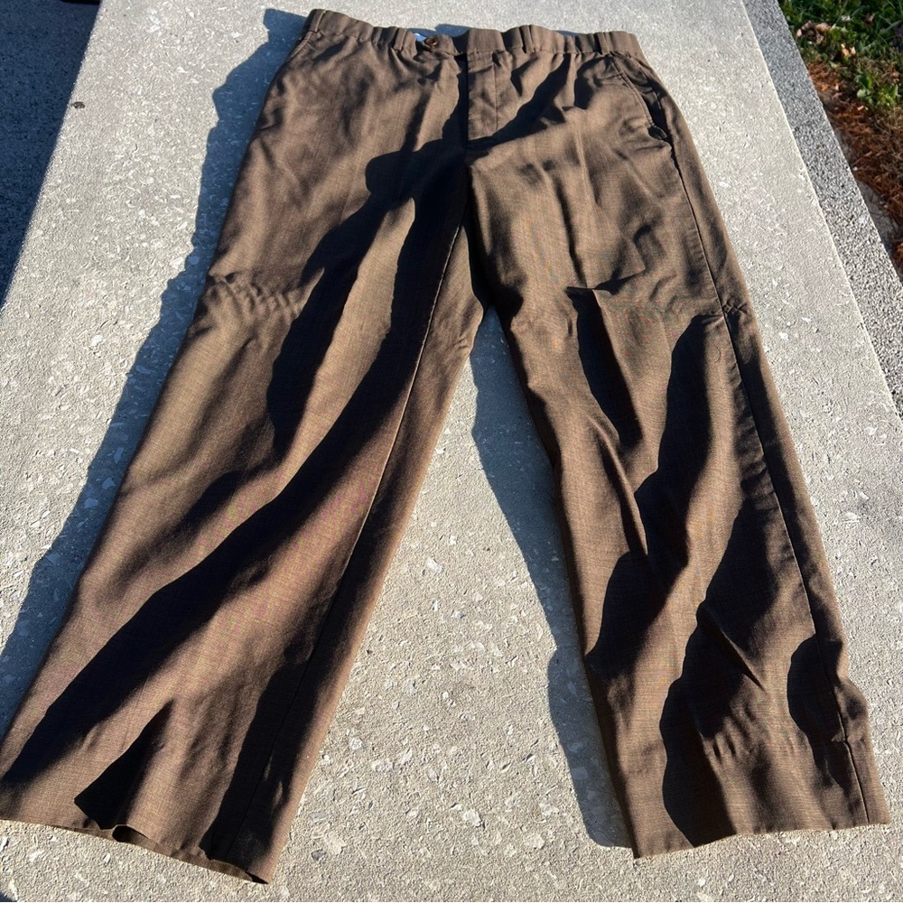 Brooks Brothers 346 Brown Wool Subtle Plaid Trousers Size 38 x 29